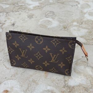 Louis Vuitton Monogram Cosmetics a Zippered Pouch (Bucket PM) Purse Brown